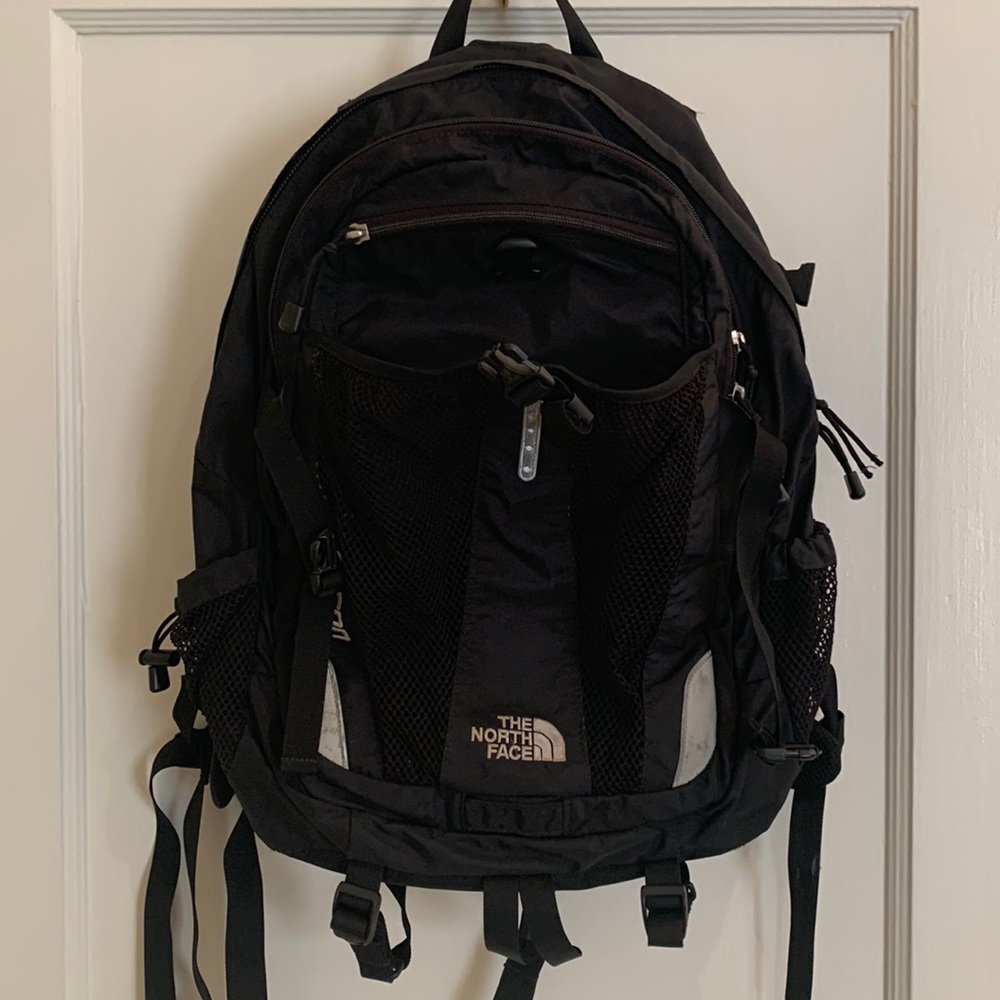 Black Unisex The North Face Recon backpack